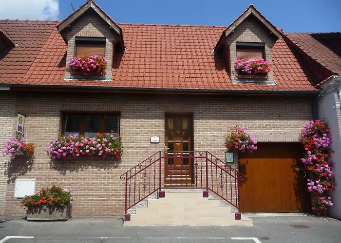 La Maison Fleurie 3* Neuville-sous-Montreuil